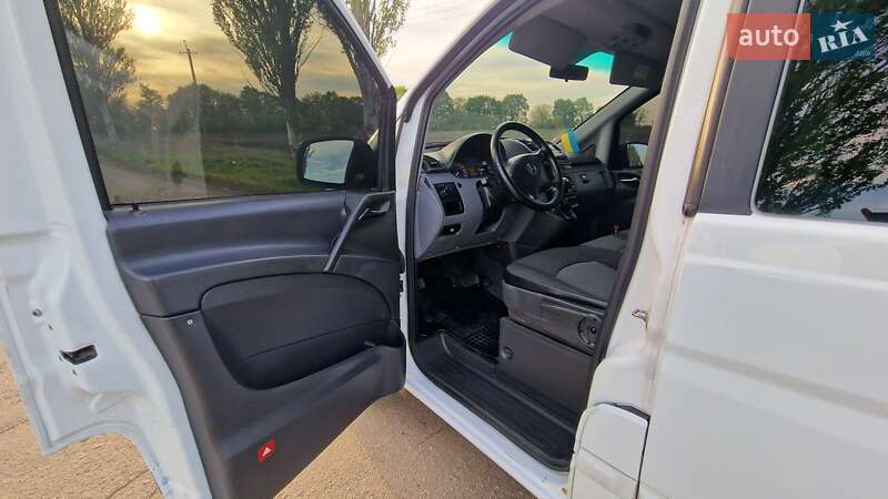 Мінівен Mercedes-Benz Vito 2012 в Дніпрі