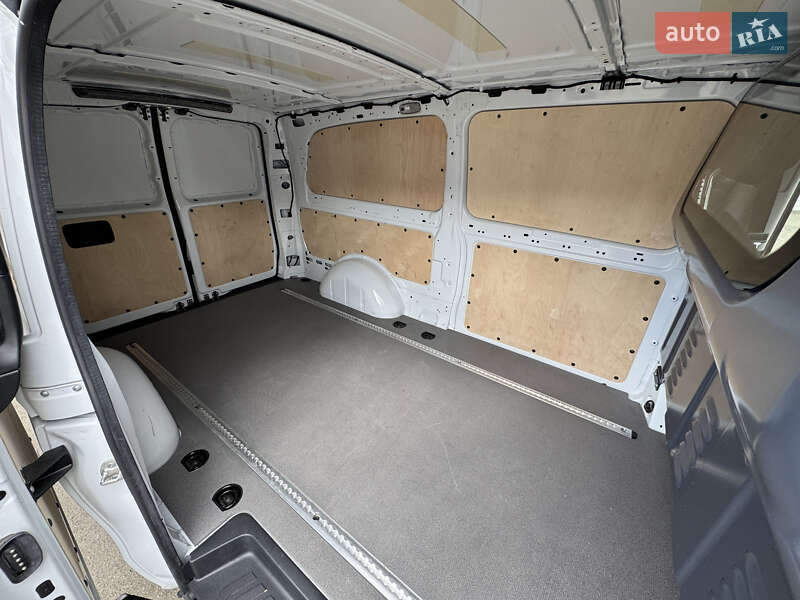 Вантажний фургон Mercedes-Benz Vito 2023 в Києві