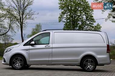 Мінівен Mercedes-Benz Vito 2022 в 