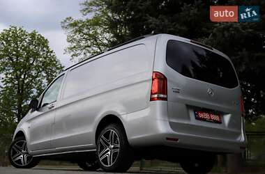 Мінівен Mercedes-Benz Vito 2022 в 