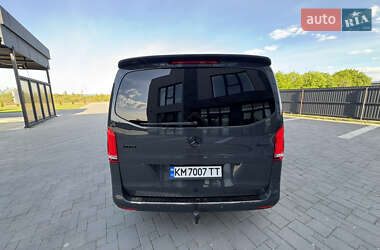 Минивэн Mercedes-Benz Vito 2018 в 