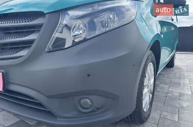 Грузовой фургон Mercedes-Benz Vito 2020 в 