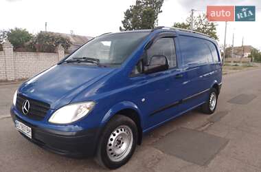 Вантажний фургон Mercedes-Benz Vito 2004 в Миколаєві