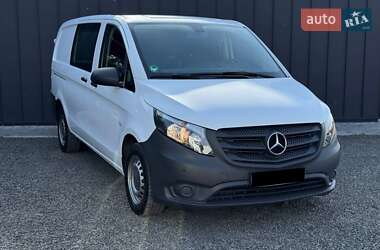 Грузовой фургон Mercedes-Benz Vito 2020 в 