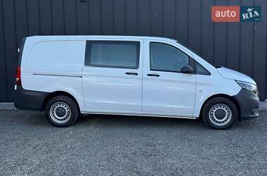 Грузовой фургон Mercedes-Benz Vito 2020 в 