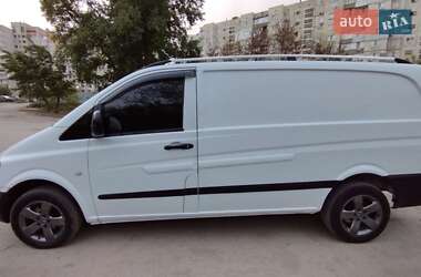 Грузовой фургон Mercedes-Benz Vito 2005 в 