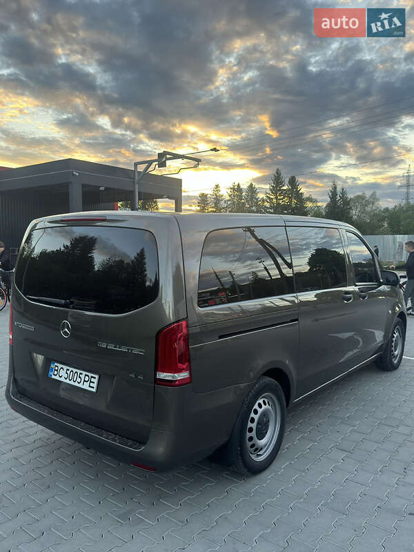 Минивэн Mercedes-Benz Vito 2016 в Самборе фото 8 Минивэн Mercedes-Benz Vito 2016 в Самборе