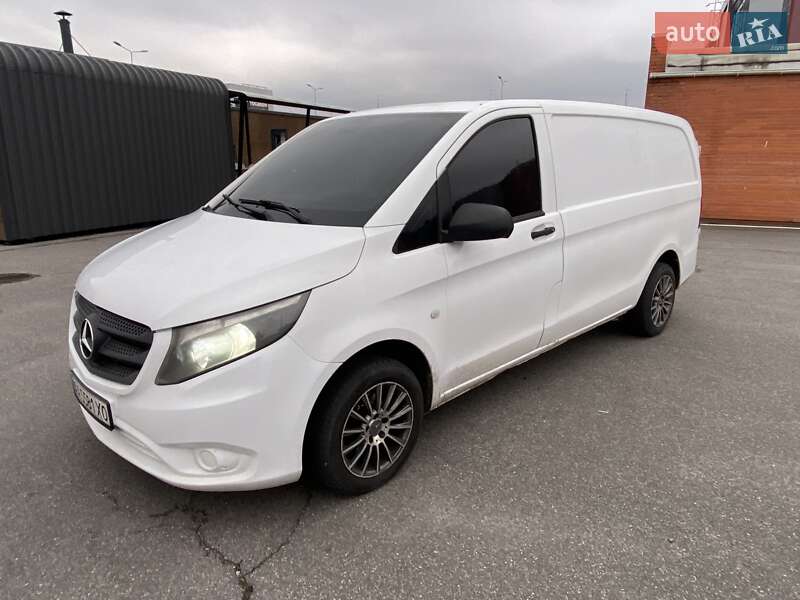 Mercedes-Benz Vito 2015