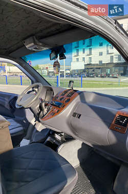 Минивэн Mercedes-Benz Vito 2000 в 