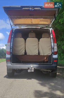 Минивэн Mercedes-Benz Vito 2005 в 