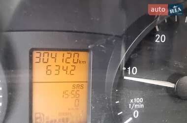 Грузовой фургон Mercedes-Benz Vito 2009 в 
