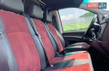 Вантажний фургон Mercedes-Benz Vito 2011 в 