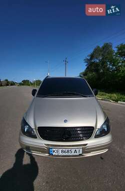 Вантажопасажирський фургон Mercedes-Benz Vito 2005 в 
