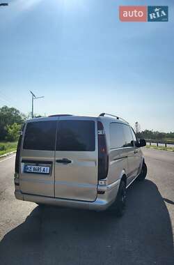 Вантажопасажирський фургон Mercedes-Benz Vito 2005 в 