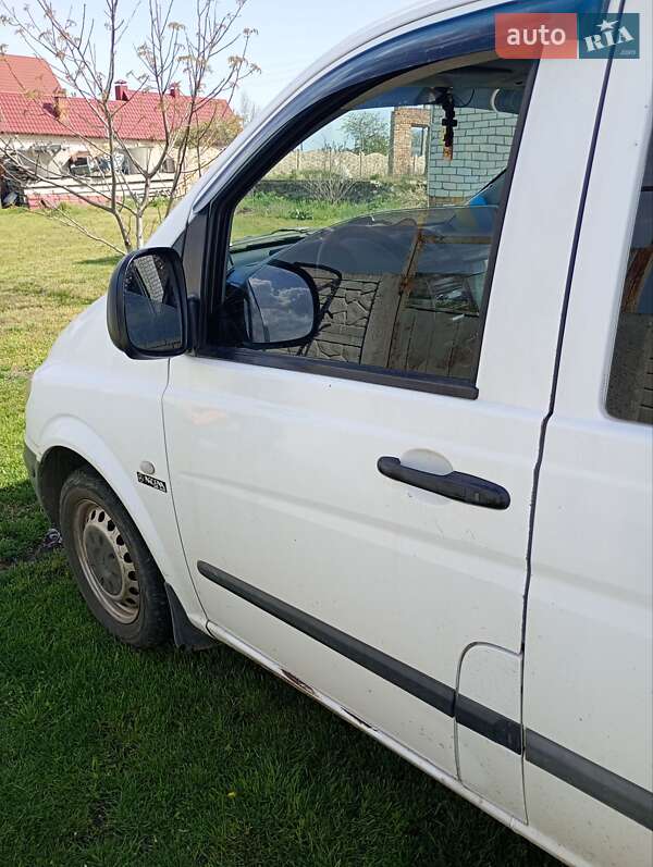Mercedes-Benz Vito 2005