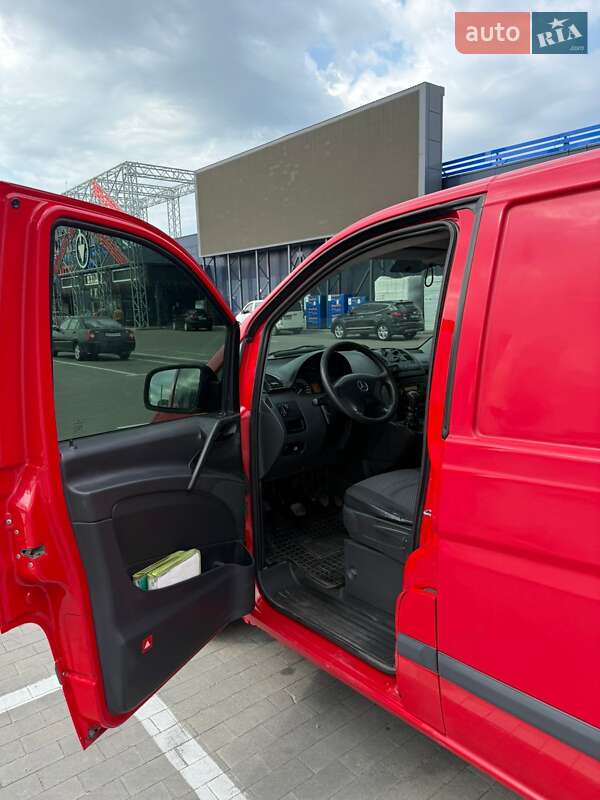 Вантажний фургон Mercedes-Benz Vito 2013 в Первомайську