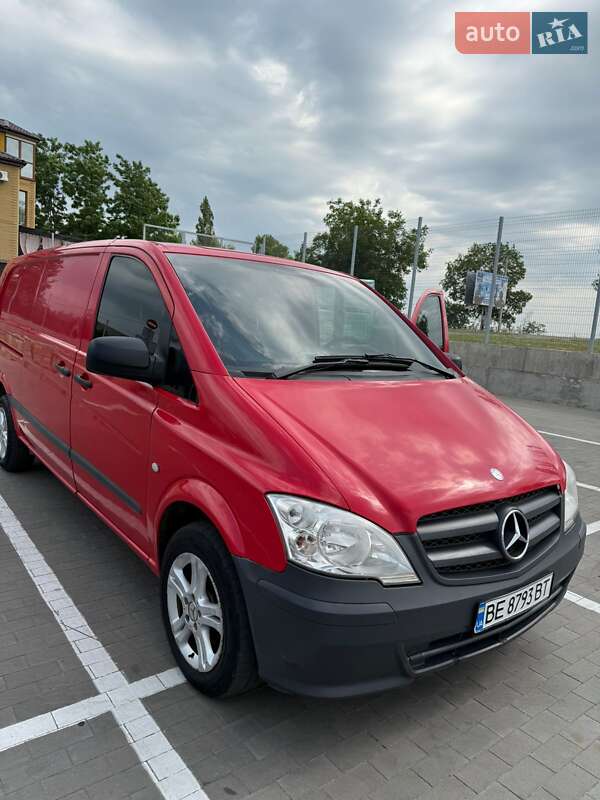 Вантажний фургон Mercedes-Benz Vito 2013 в Первомайську