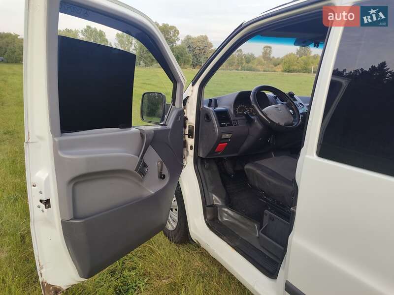 Минивэн Mercedes-Benz Vito 2003 в Краснограде