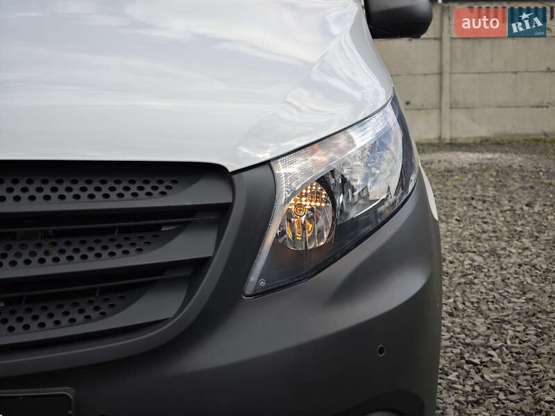 Вантажний фургон Mercedes-Benz Vito 2017 в Луцьку