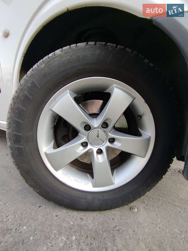 Минивэн Mercedes-Benz Vito 2010 в Калуше