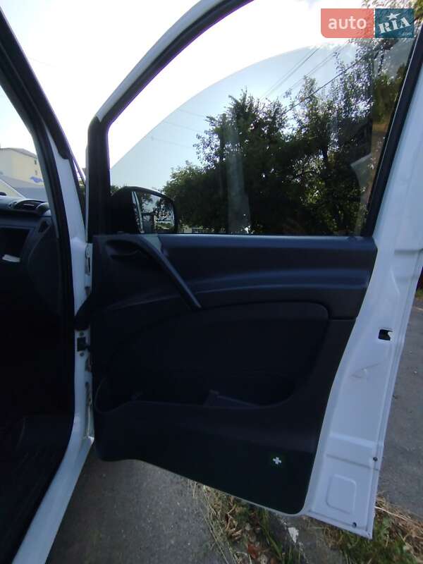 Минивэн Mercedes-Benz Vito 2010 в Калуше