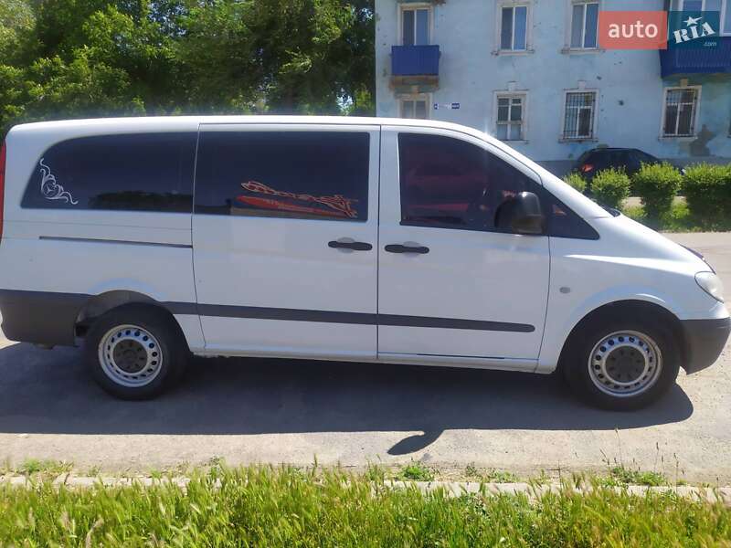 Мікроавтобус Mercedes-Benz Vito 2008 в Кам'янському