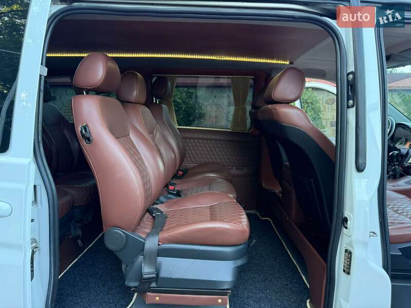 Мінівен Mercedes-Benz Vito 2011 в Чернівцях