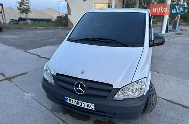 Вантажопасажирський фургон Mercedes-Benz Vito 2012 в Балті