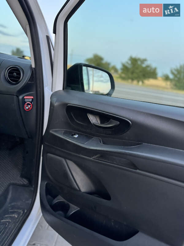 Минивэн Mercedes-Benz Vito 2022 в Доброславе