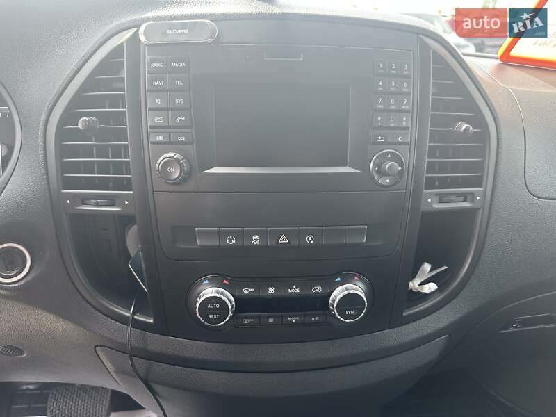 Минивэн Mercedes-Benz Vito 2016 в Черновцах