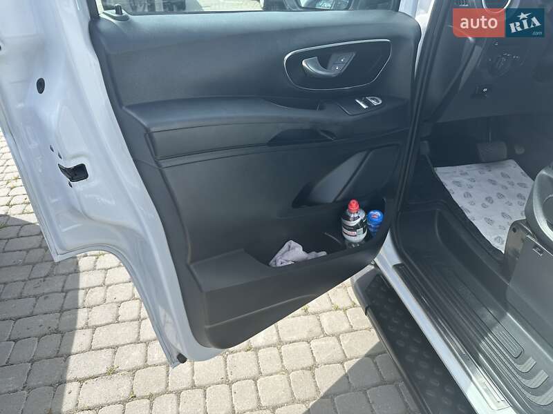 Минивэн Mercedes-Benz Vito 2016 в Черновцах