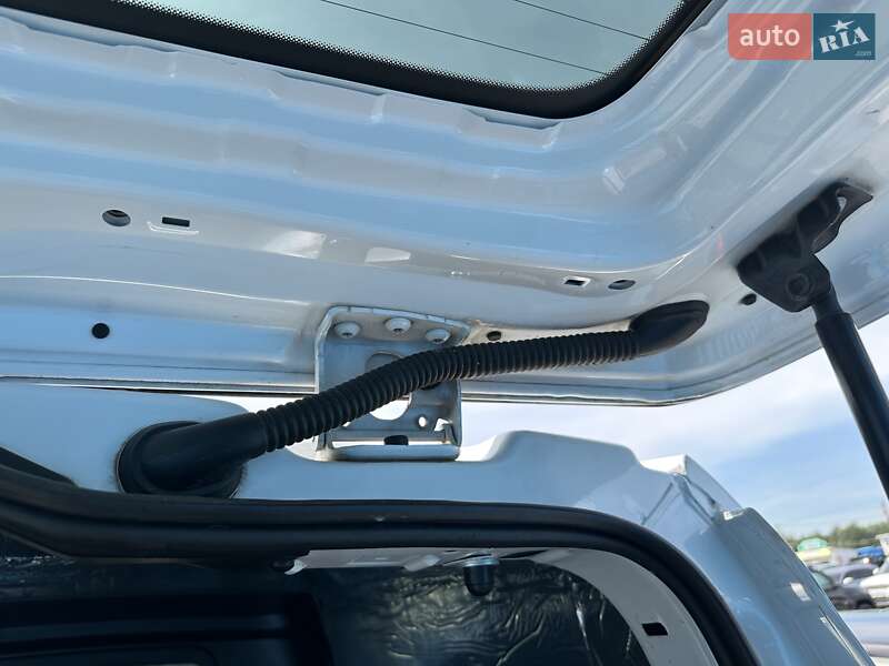 Минивэн Mercedes-Benz Vito 2016 в Черновцах