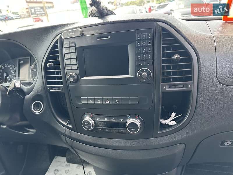 Минивэн Mercedes-Benz Vito 2016 в Черновцах