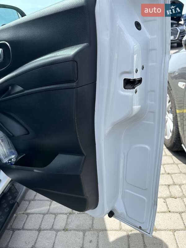 Минивэн Mercedes-Benz Vito 2016 в Черновцах