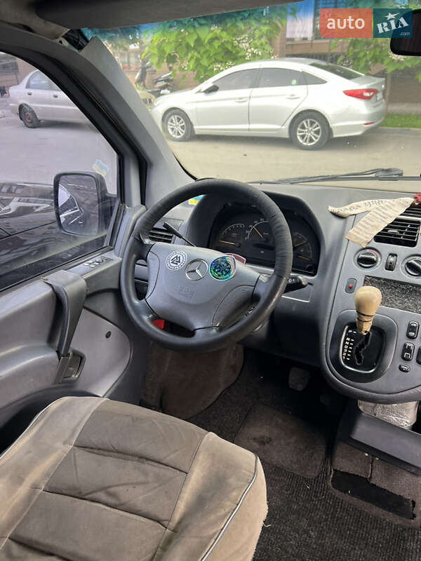 Мінівен Mercedes-Benz Vito 2002 в Києві