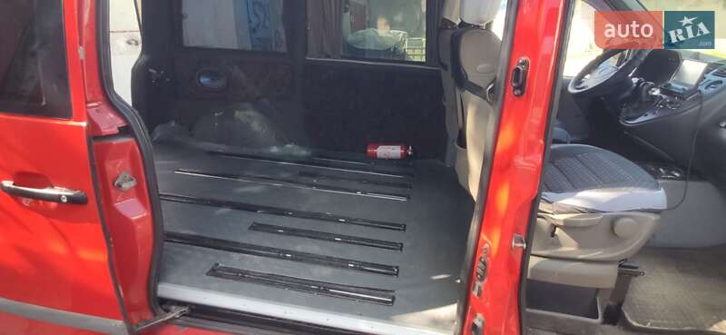 Минивэн Mercedes-Benz Vito 2000 в Одессе