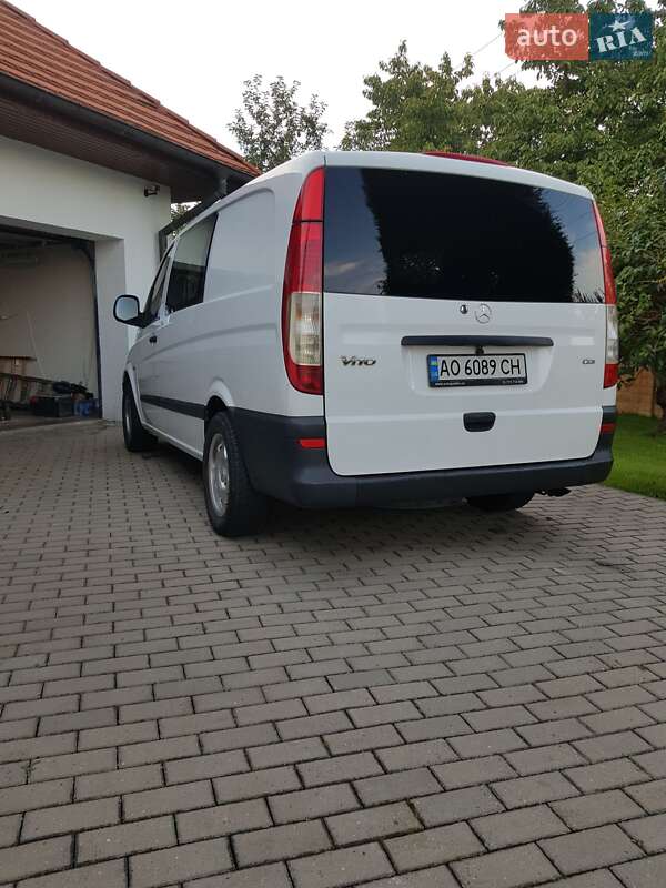 Минивэн Mercedes-Benz Vito 2006 в Хусте