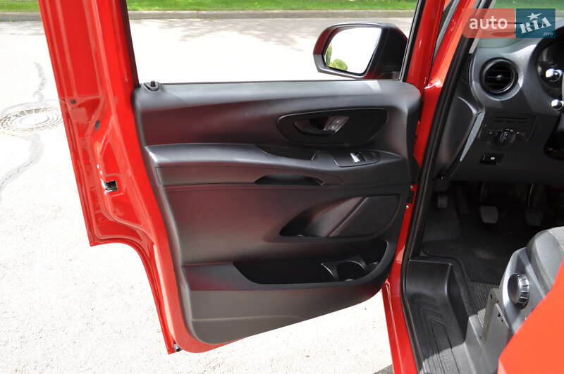 Грузовой фургон Mercedes-Benz Vito 2018 в Киеве