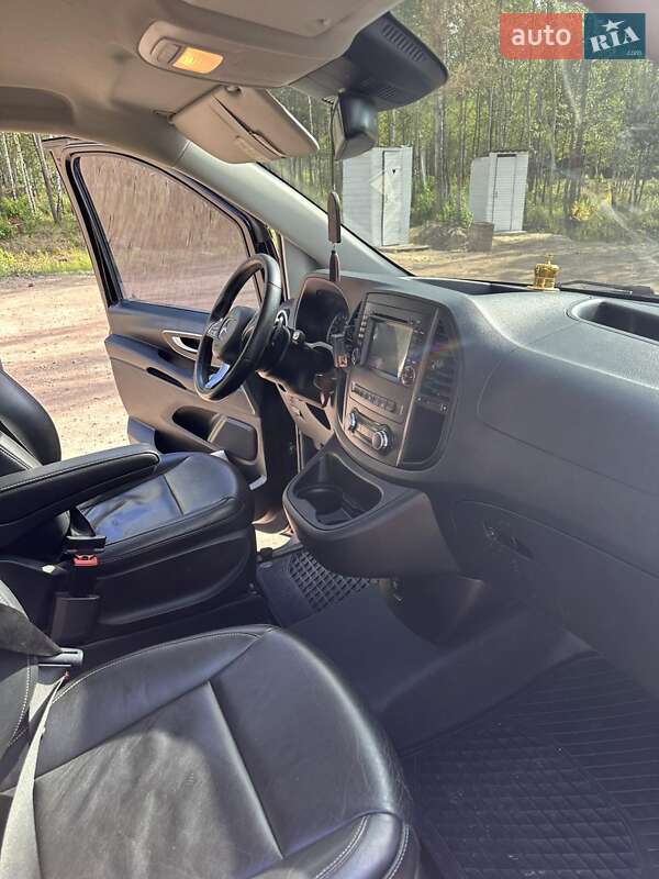 Минивэн Mercedes-Benz Vito 2017 в Коростене