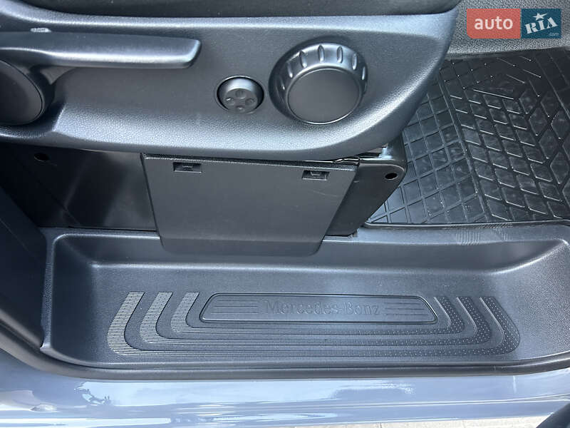 Грузовой фургон Mercedes-Benz Vito 2022 в Киеве