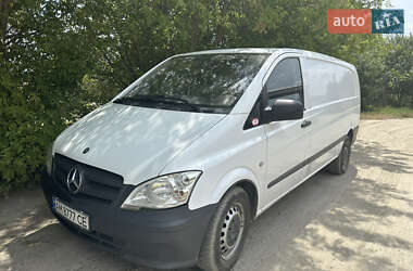 Вантажний фургон Mercedes-Benz Vito 2012 в Коростишеві