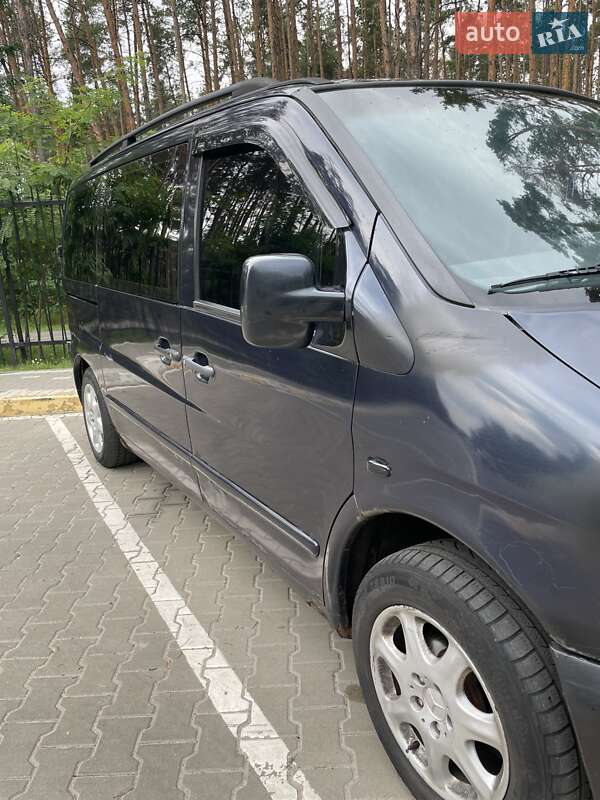 Мінівен Mercedes-Benz Vito 2000 в Бучі