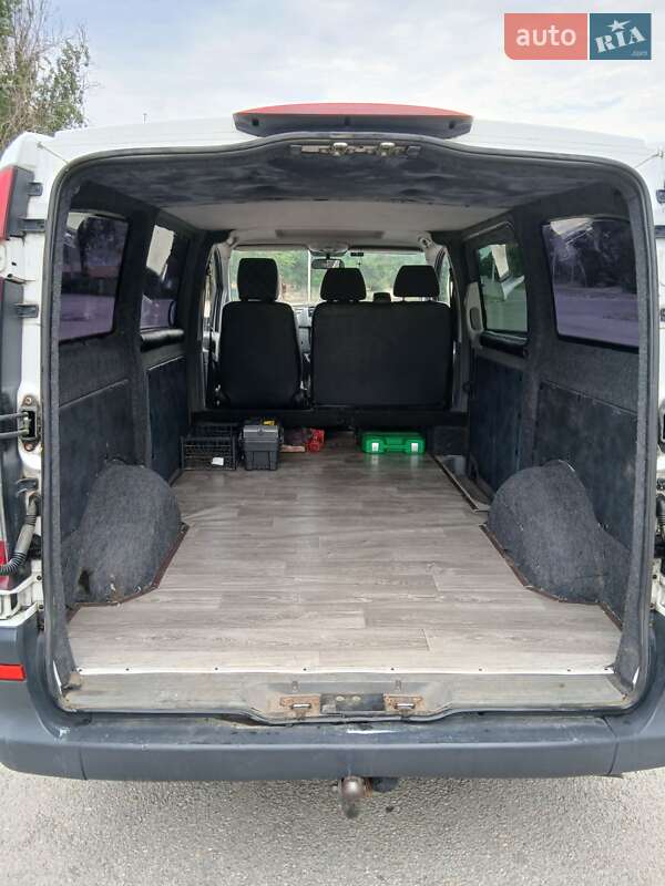 Минивэн Mercedes-Benz Vito 2004 в Никополе