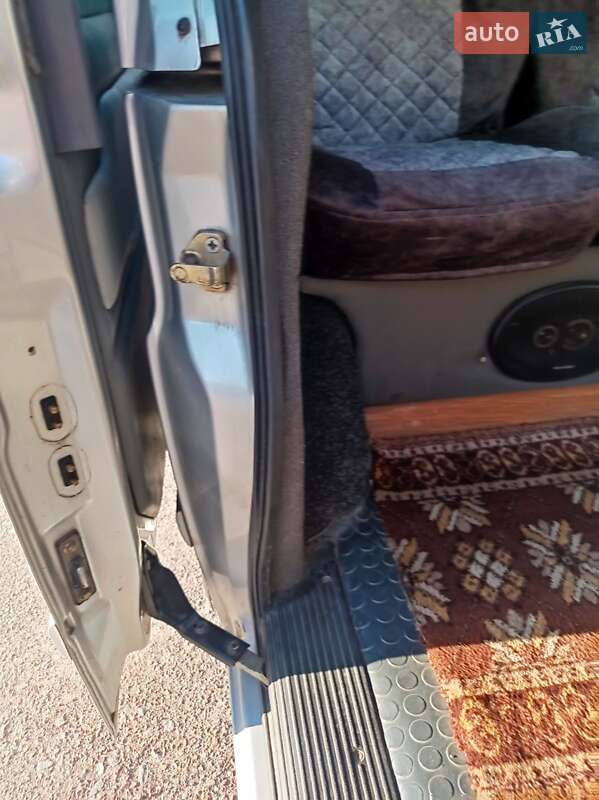 Минивэн Mercedes-Benz Vito 2003 в Нежине