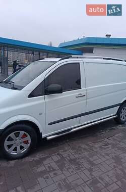 Вантажний фургон Mercedes-Benz Vito 2011 в Полтаві