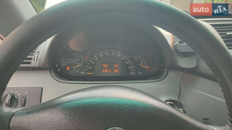 Минивэн Mercedes-Benz Vito 2006 в Мукачево