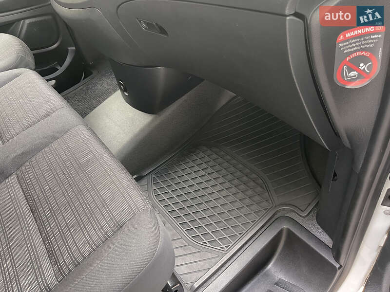 Вантажний фургон Mercedes-Benz Vito 2016 в Рівному фото 33 Вантажний фургон Mercedes-Benz Vito 2016 в Рівному