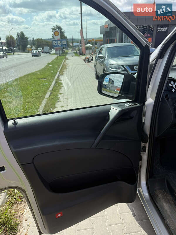 Мінівен Mercedes-Benz Vito 2011 в Тернополі