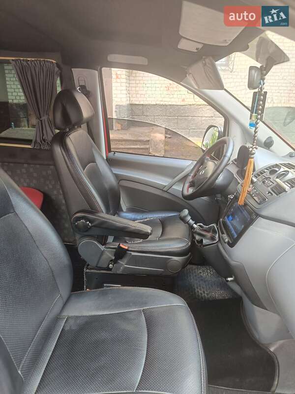 Минивэн Mercedes-Benz Vito 2004 в Житомире фото 15 Минивэн Mercedes-Benz Vito 2004 в Житомире