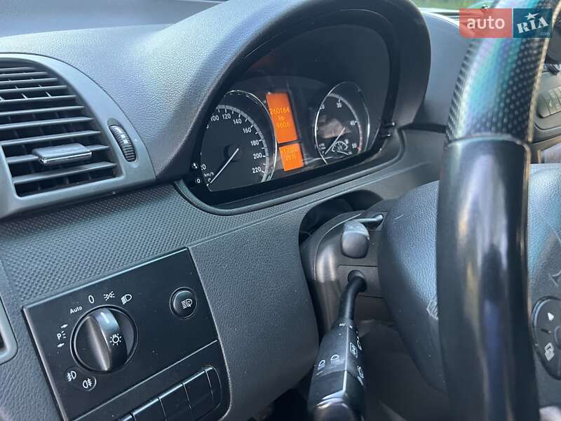 Минивэн Mercedes-Benz Vito 2011 в Тернополе